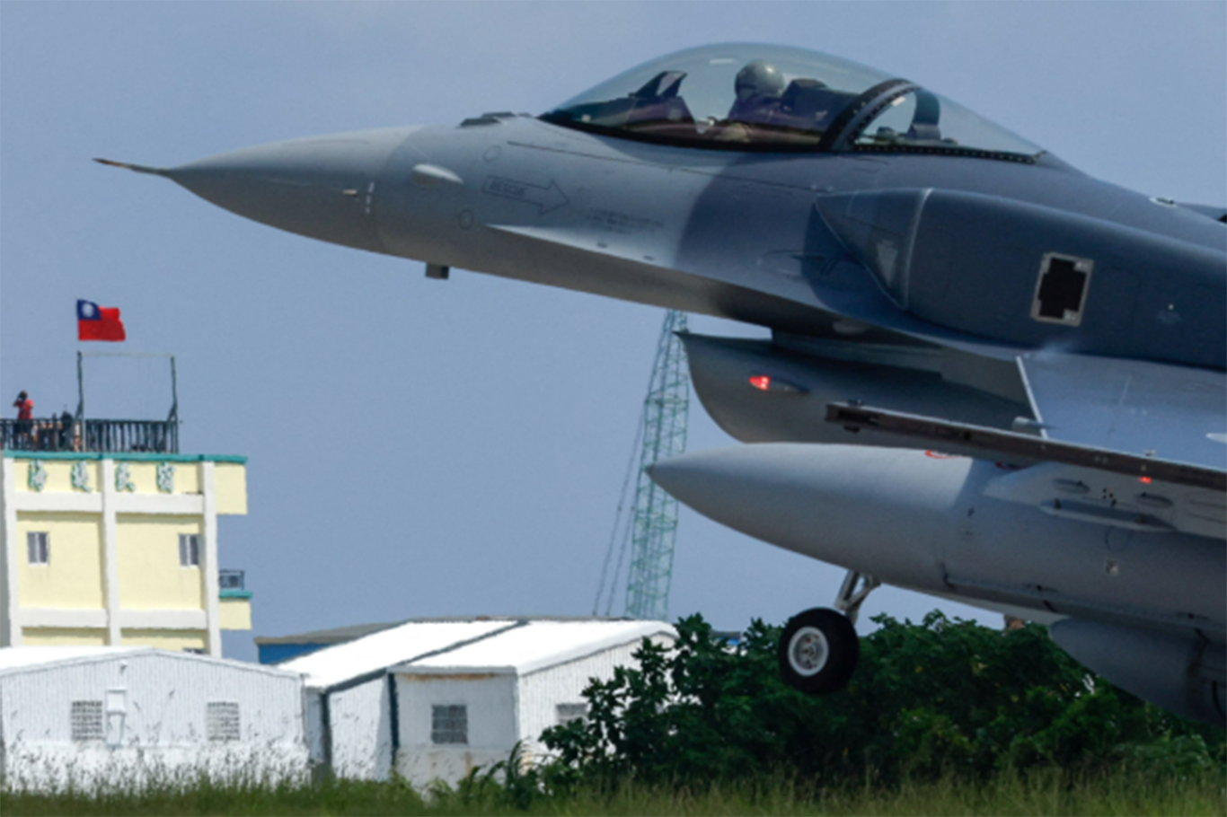 Tayvan’ın ABD'den satın aldığı ilk F-16V’ler ulaştı