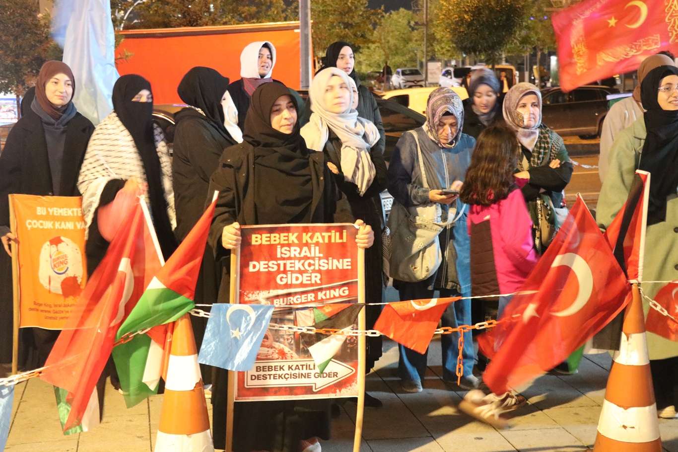 Filistin direnişine direnişle destek: 341 gündür eylemlerini sürdürüyorlar
