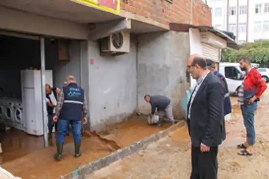 HÜDA PAR'dan Silvan Belediyesine yol tepkisi: Halkın uyarılarına rağmen parke taşı döşendi