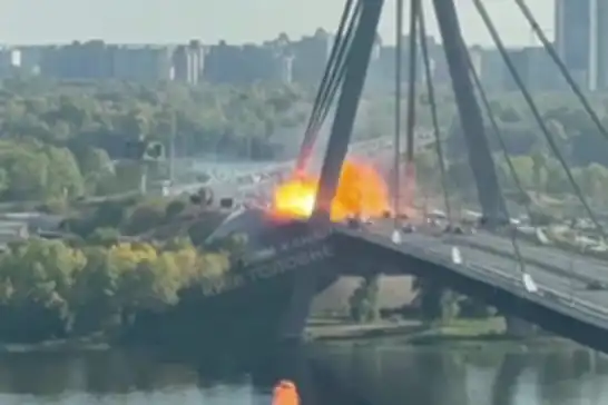 Russian drone hits Kyiv bridge, mayor says