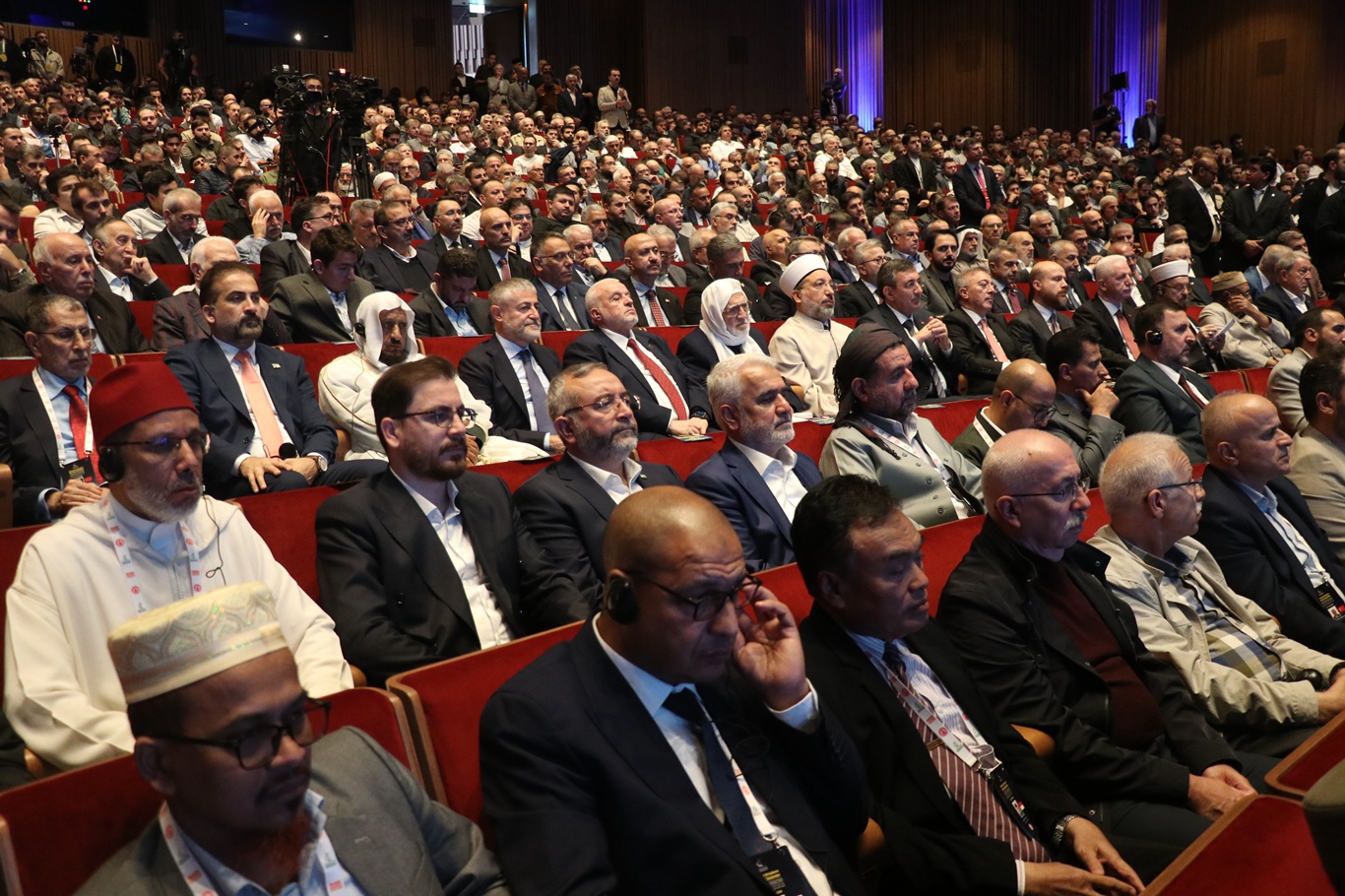 "13. Uluslararası Bediüzzaman Sempozyumu" İstanbul'da başladı