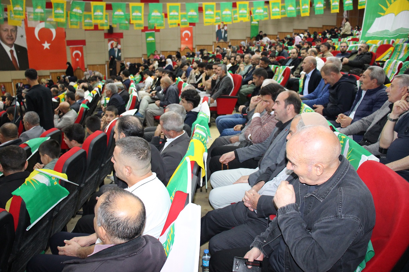 Ramanlı, "Meselelerimizi birbirimizin kanını dökerek değil, ancak birbirimizi ikna ederek çözebiliriz"