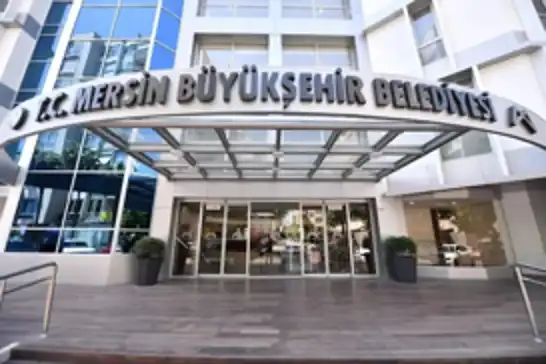 Mersin'de 3 belediyeye yönelik soruşturmada 59 şüpheli adliyeye sevk edildi