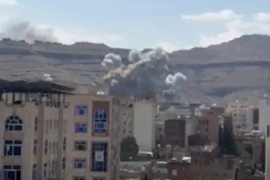 Suudi destekli Yemen birlikleri, Ensarullah'ın kontrolündeki başkent Sana'yı geri almak için saldırı başlattı