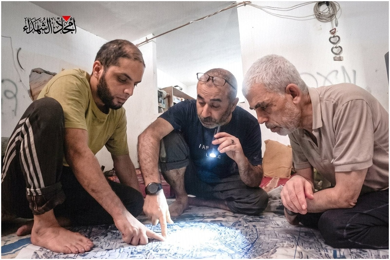 Al-Qassam Brigades release new images of martyr Yahya Sinwar from Operation Al-Aqsa Flood