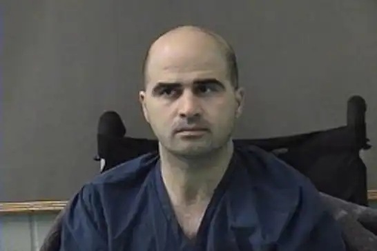 ترامب يوافق على إعدام الطبيب العسكري نضال حسن رميًا بالرصاص