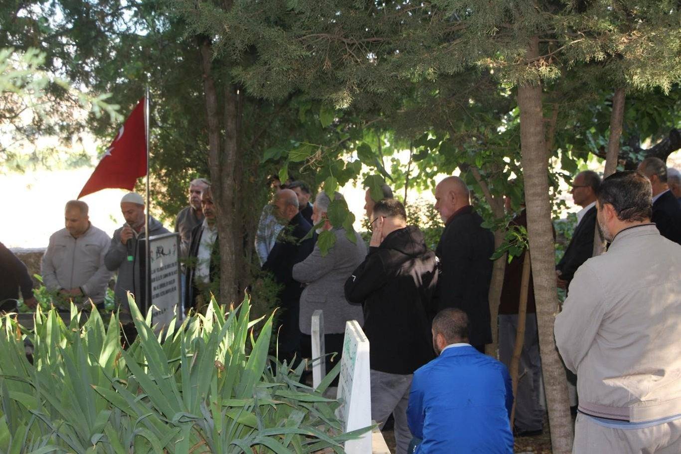 Şehadet mektebinin öğretmeni Abdulvahap Yersiz kabri başında yad edildi