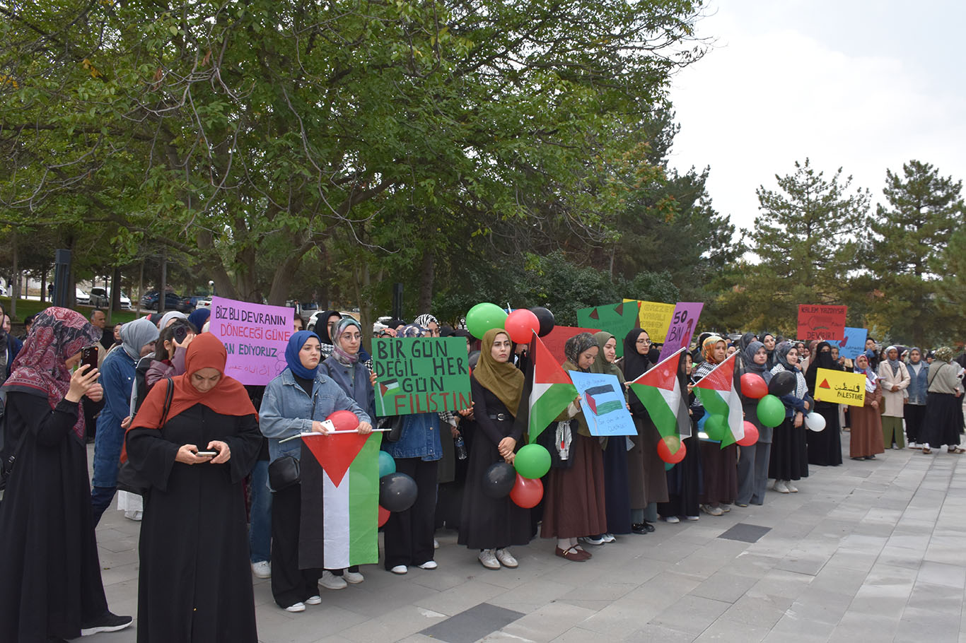 İnönü Üniversitesinde Gazze için dayanışma yürüyüşü