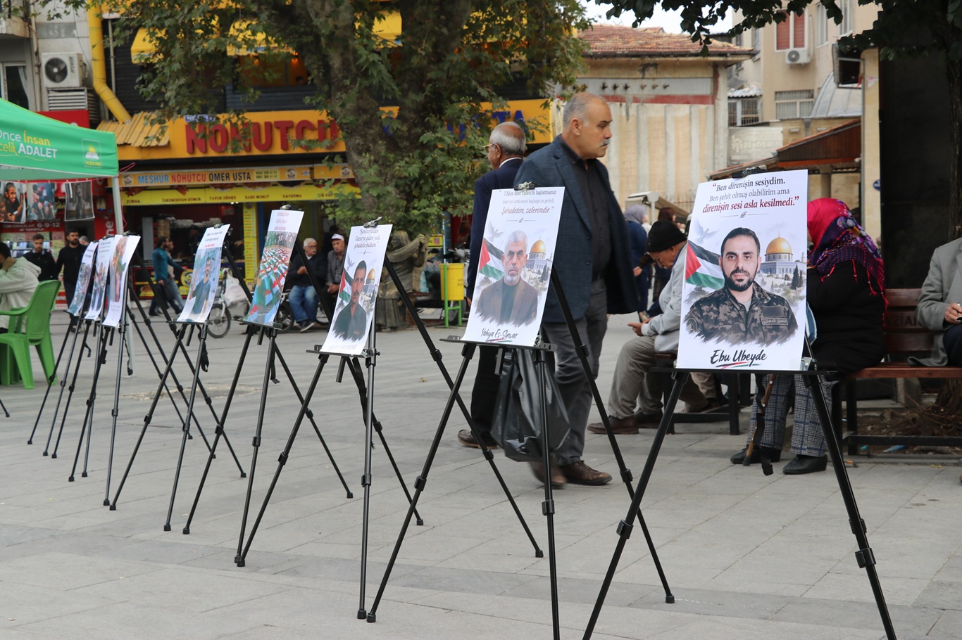 HÜDA PAR Gaziantep İl Gençlik Kollarından Gazze için farkındalık standı