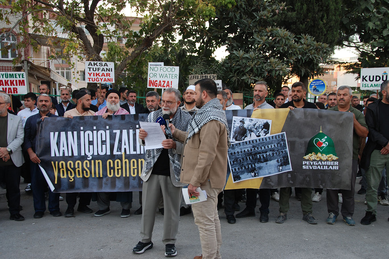 İzmir'de Aksa Tufanı'nın yıl dönümünde Gazze'ye destek açıklaması