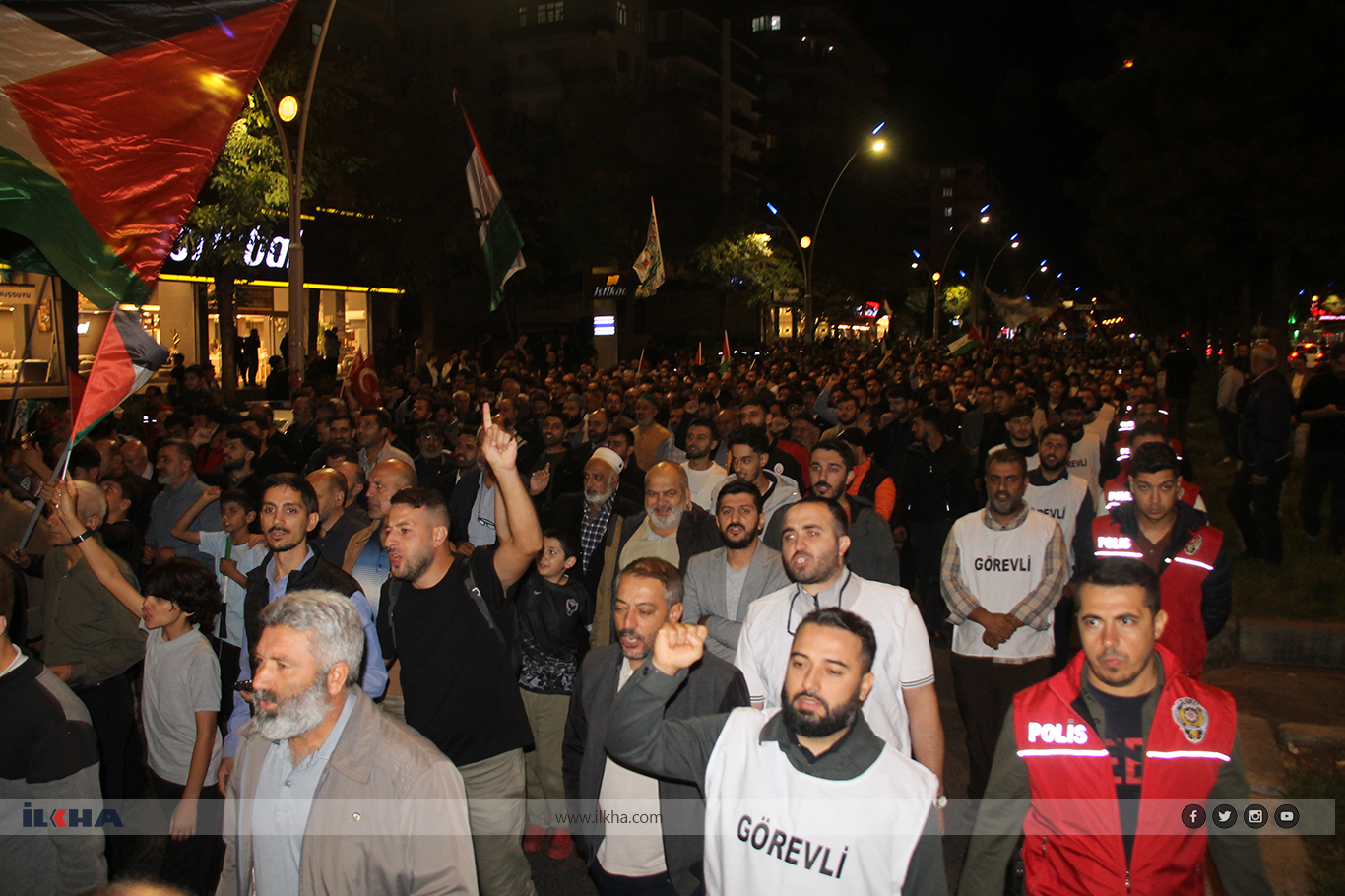 Thousands march in Diyarbakır to mark Al-Aqsa Flood anniversary, stand with Gaza