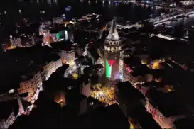 Galata Kulesi'ne Filistin bayrağı yansıtıldı