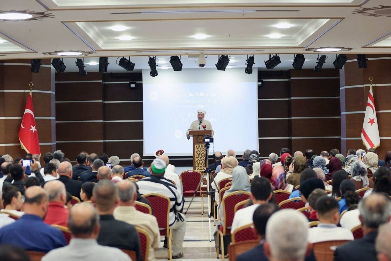 Diyanet İşleri Başkanı Arpaguş, KKTC'de din görevlileriyle buluştu