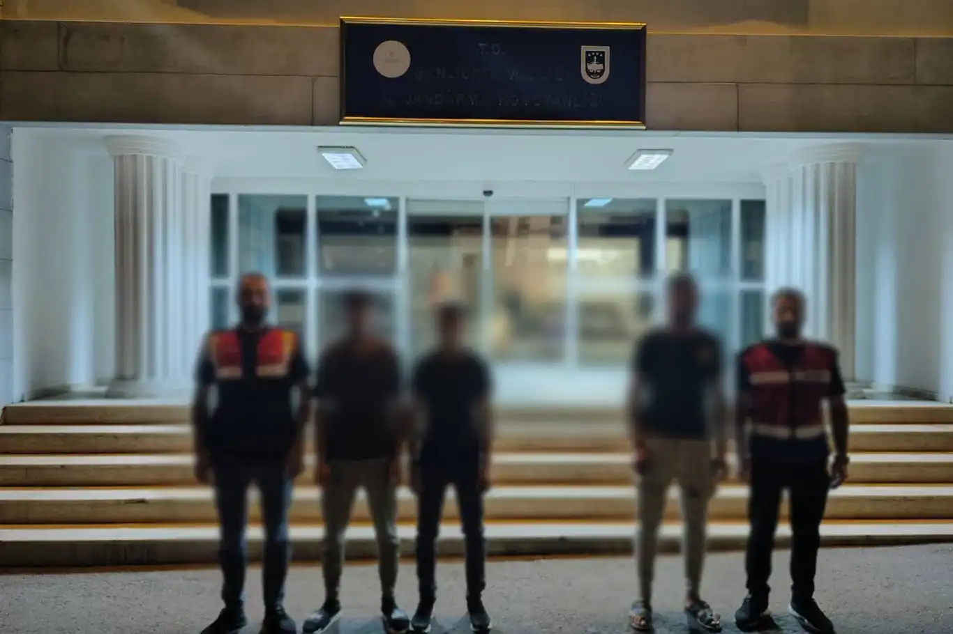 Şanlıurfa'da göçmen kaçakçılığına yönelik operasyon: 9 şüpheliye adli işlem