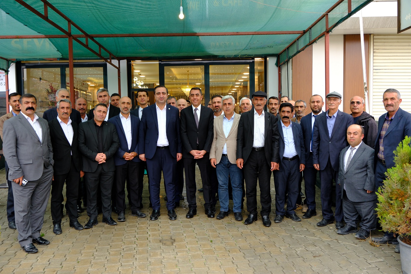 HÜDA PAR Milletvekili Serkan Ramanlı muhtarlarla toplantı 