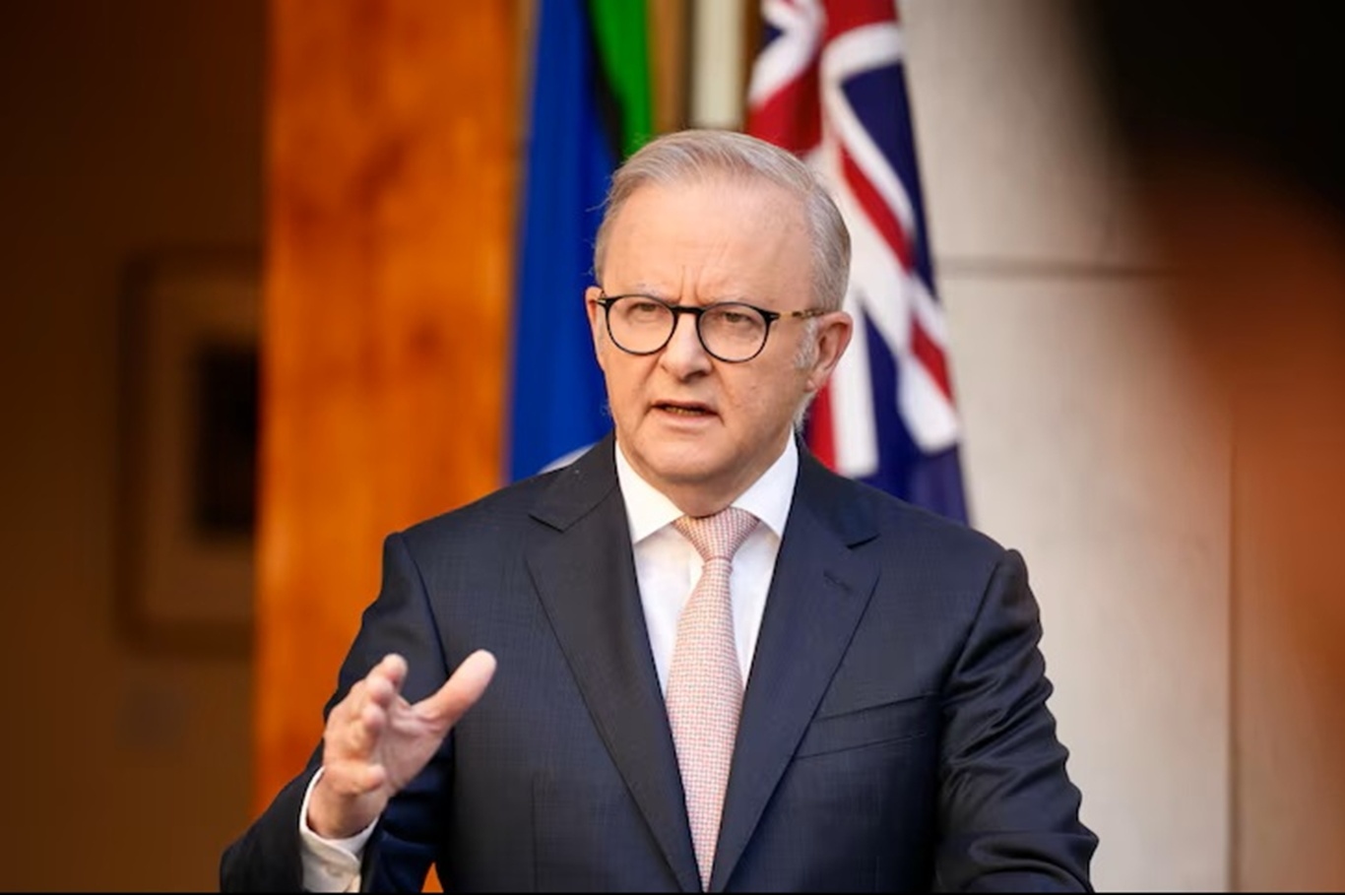 Australian Prime Minister evacuated after bomb threat at official residence