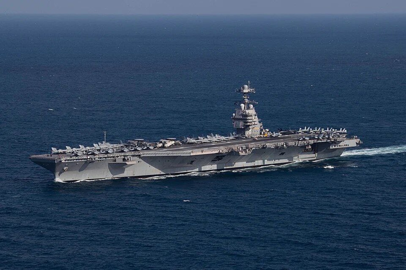 Iran launches missiles at the US aircraft carrier Abraham Lincoln - [İLKHA]  Ilke News Agency