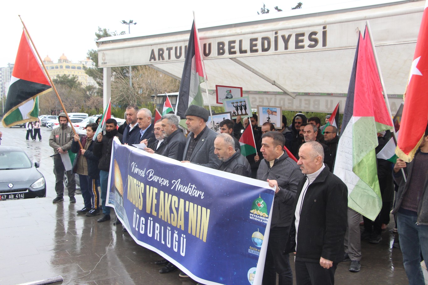 Mardin'de "Dünya Kudüs Günü" münasebetiyle basın açıklaması düzenlendi