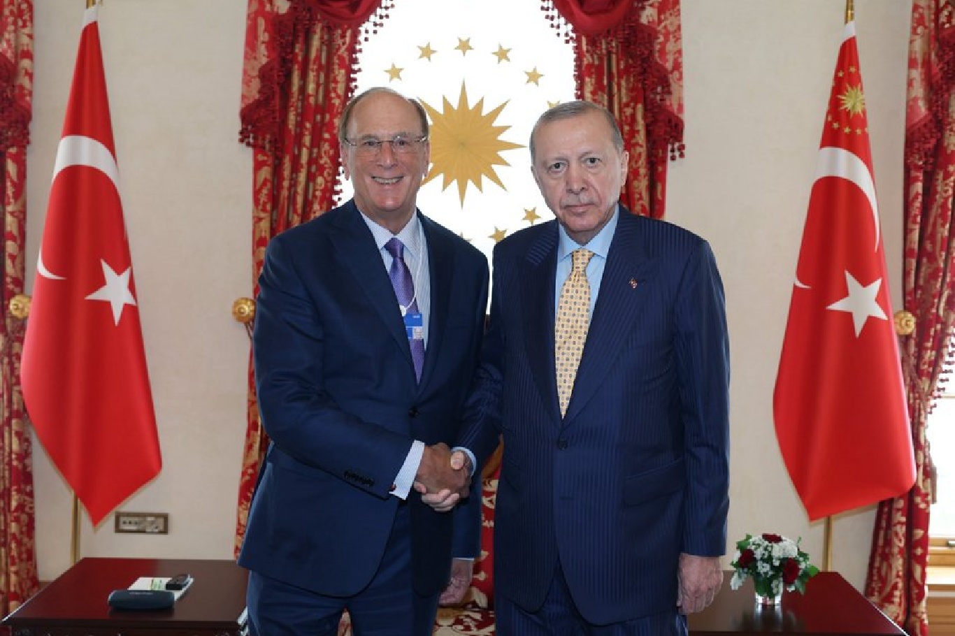 Erdoğan meets BlackRock CEO Larry Fink in İstanbul
