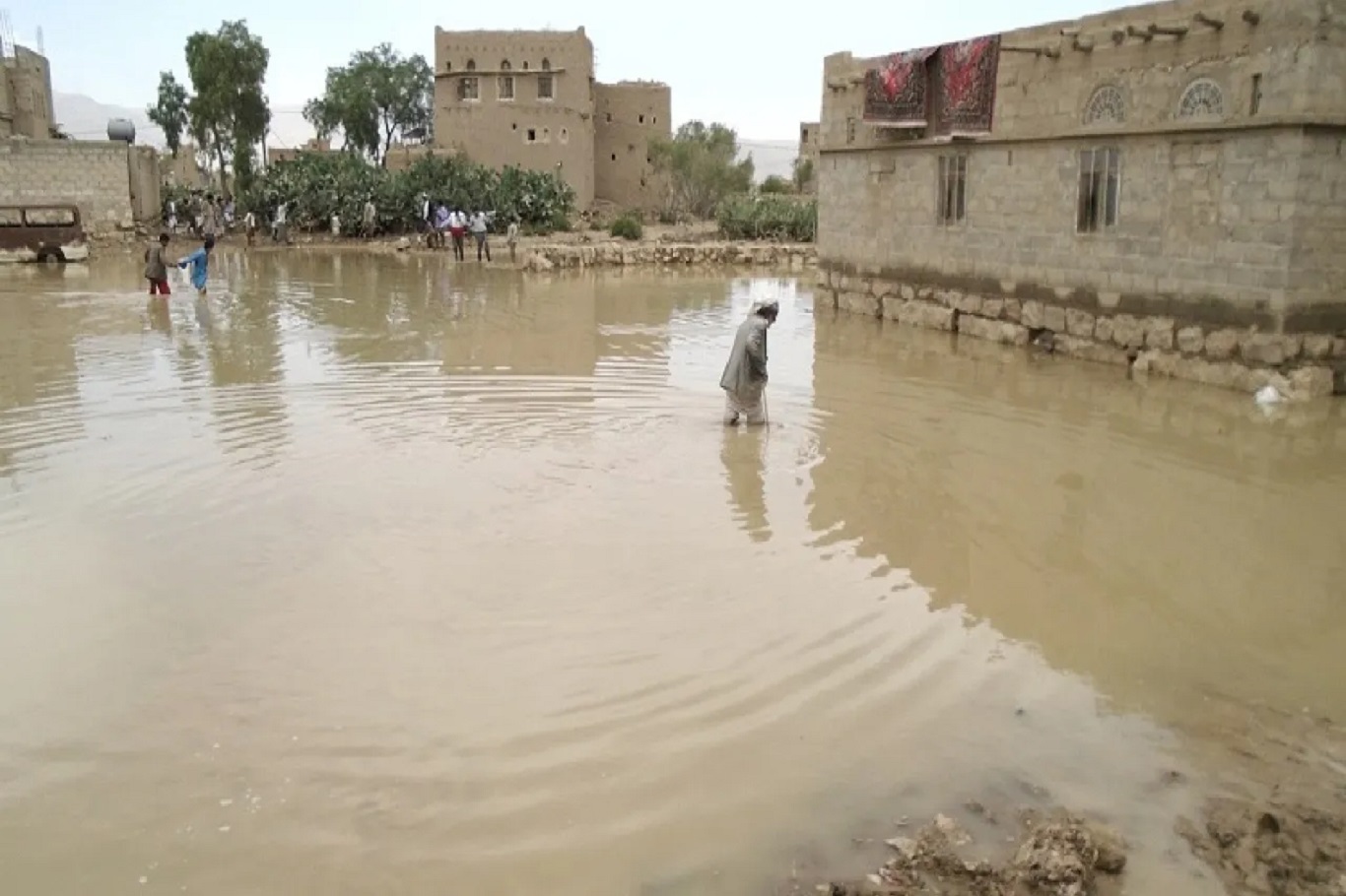 20 people killed, several missing in flooding in western Yemen - [İLKHA ...