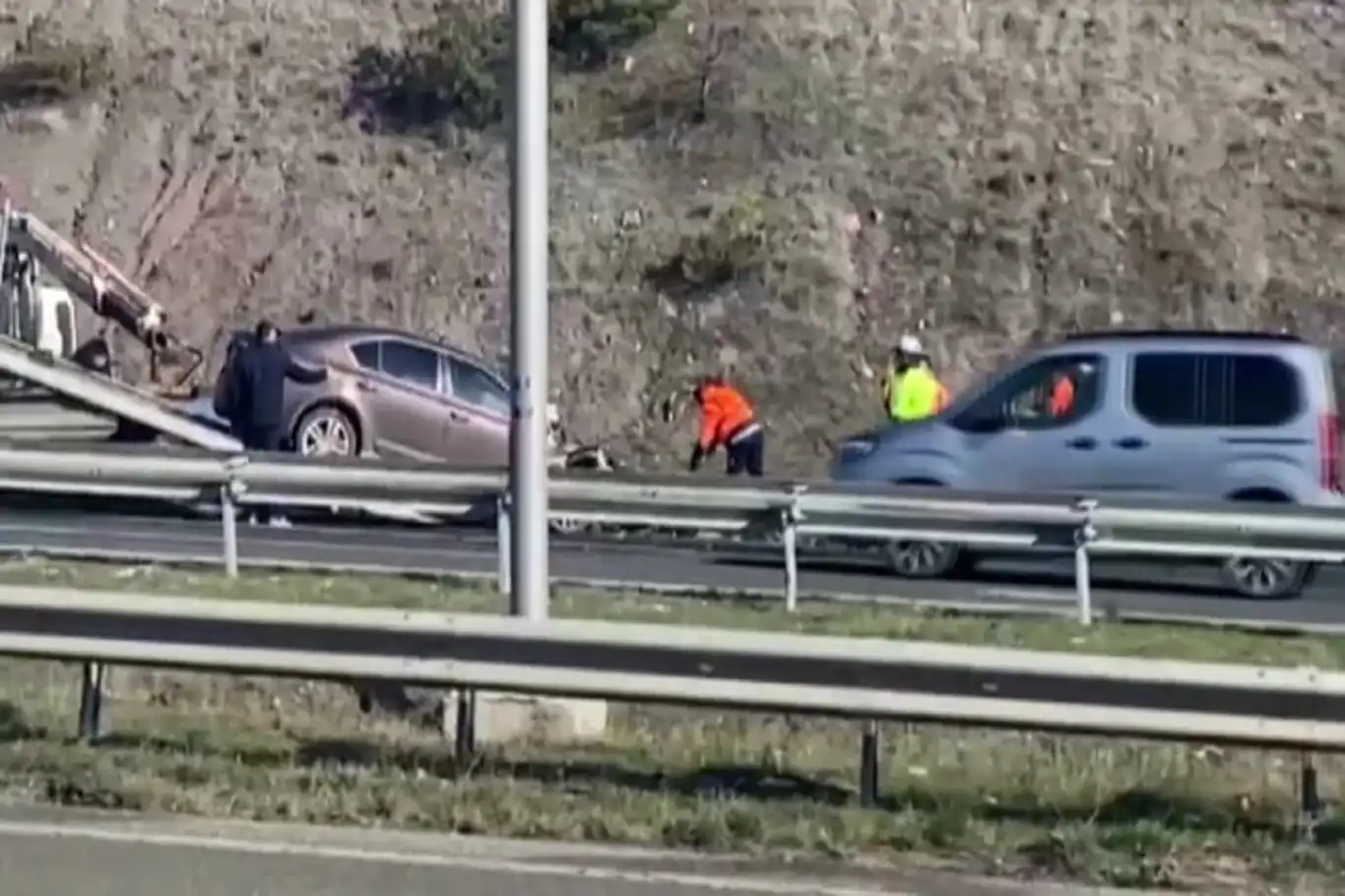 At least five killed in Türkiye road accident