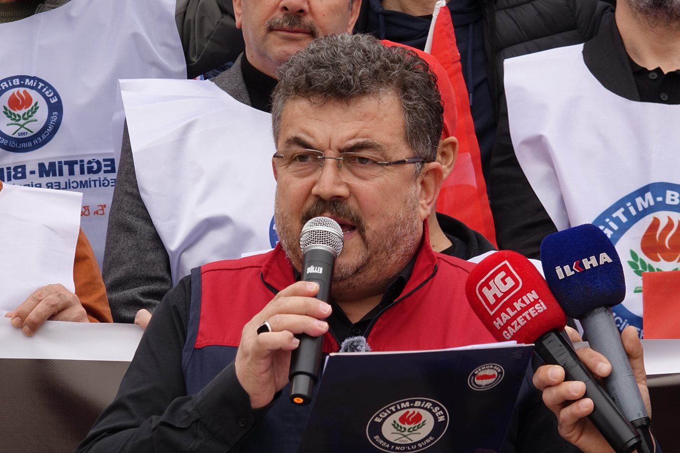 Bursa’dan Siverek'teki saldırıya tepki: Okulda şiddet istemiyoruz