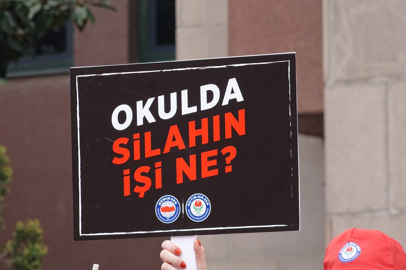 Bursa’dan Siverek'teki saldırıya tepki: Okulda şiddet istemiyoruz