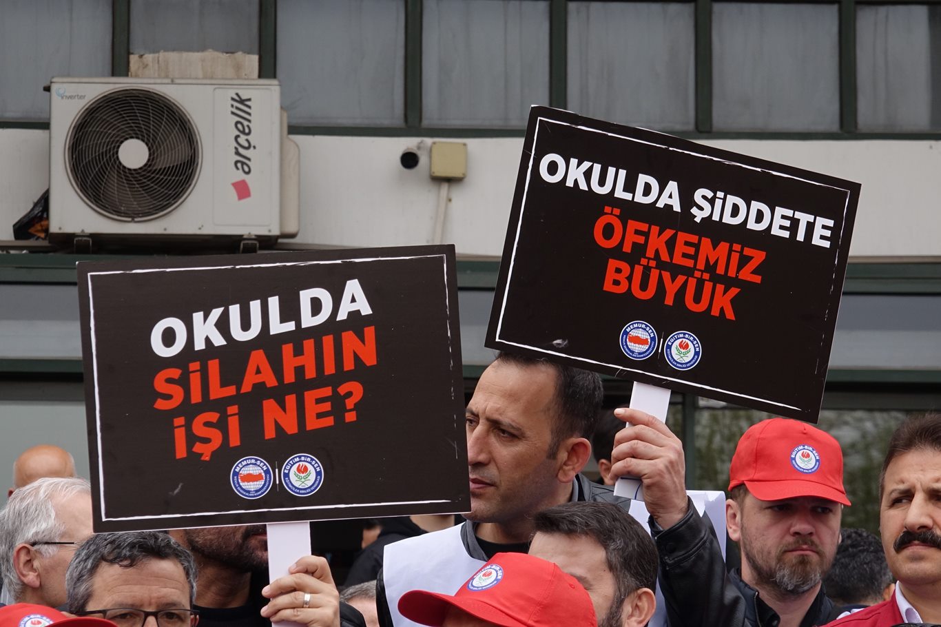 Bursa’dan Siverek'teki saldırıya tepki: Okulda şiddet istemiyoruz