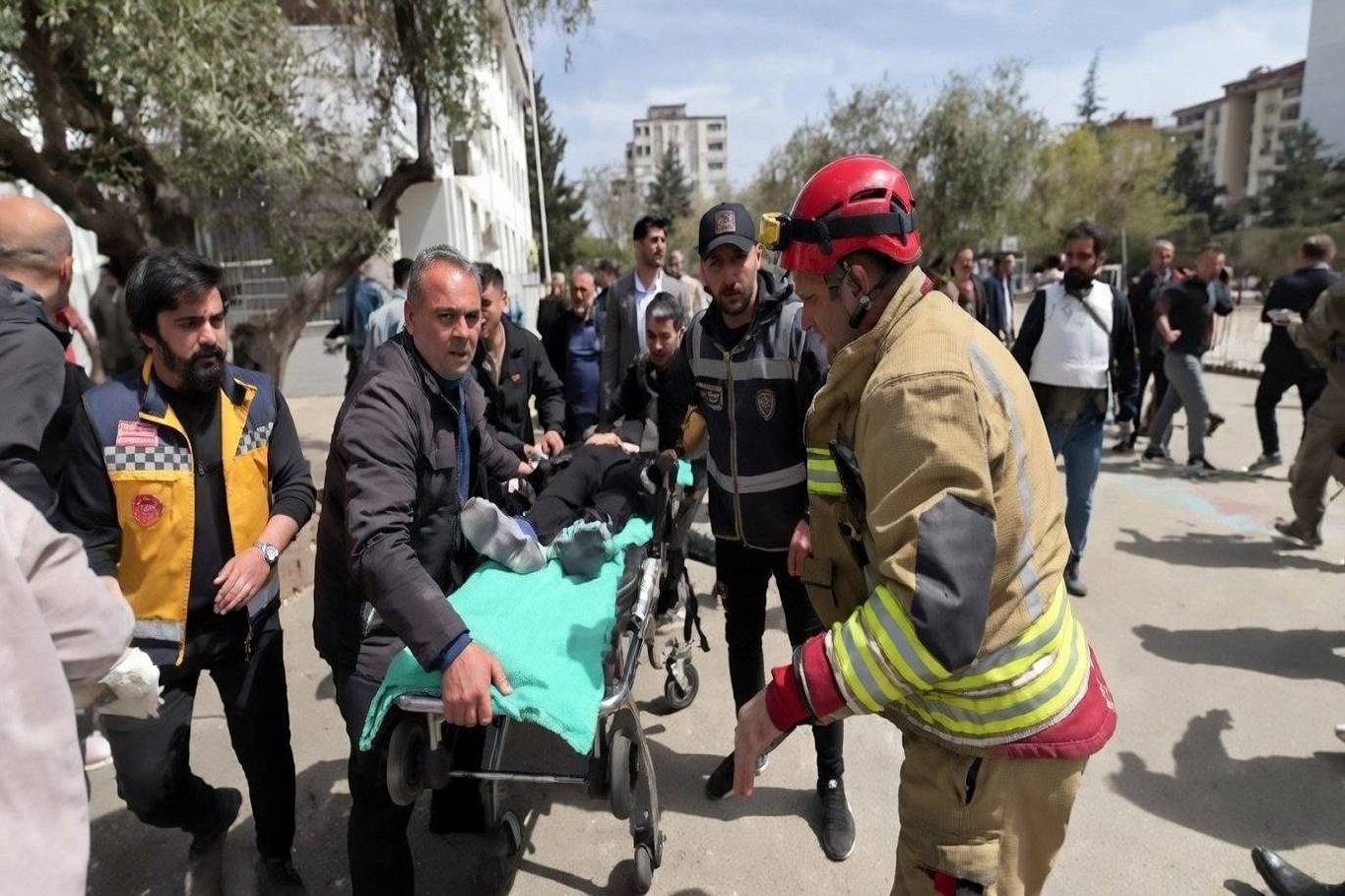 4 dead, 20 injured in school shooting in Kahramanmaraş