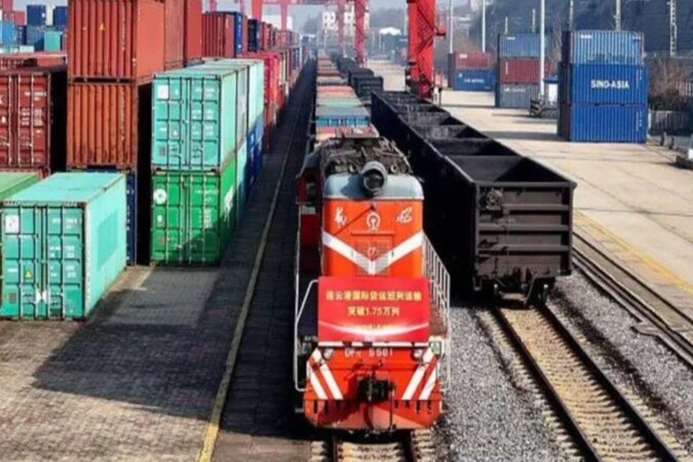 Kazakhstan plans to increase trade with Afghanistan to $3 billion 