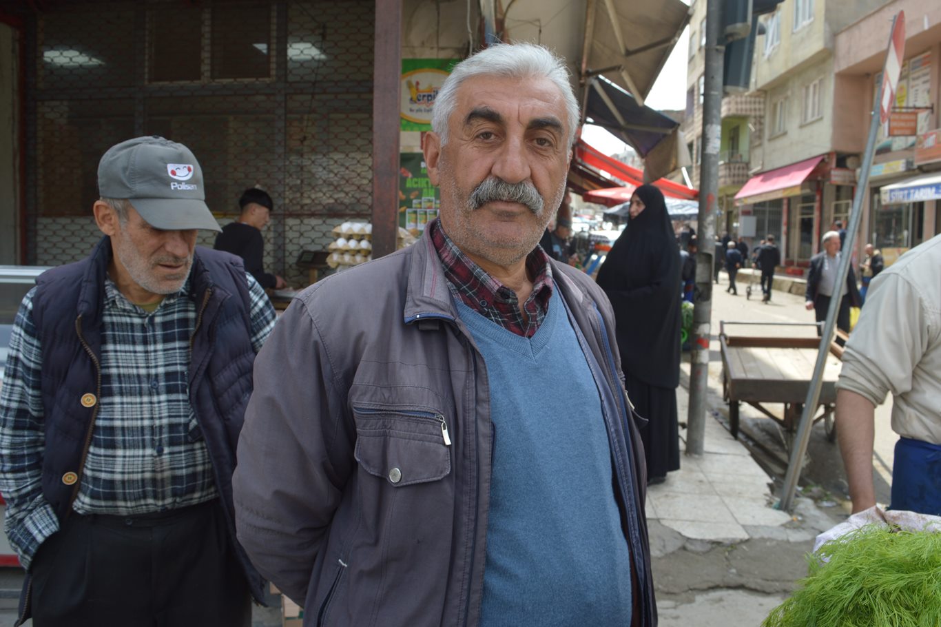 Metin TaBaharla birlikte şifalı bitkiler tezgahlarda yerini aldış