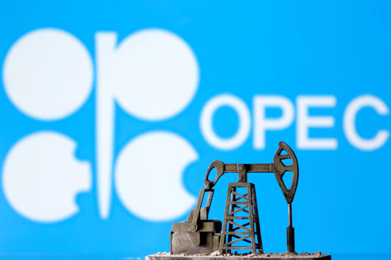 Global oil demand rises to 105.15 mb/d in 2025, OPEC report shows ...
