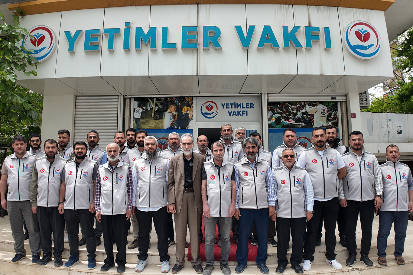 Weqfa Êtîman daxwaza bexşandina heywanên qurbanî dike