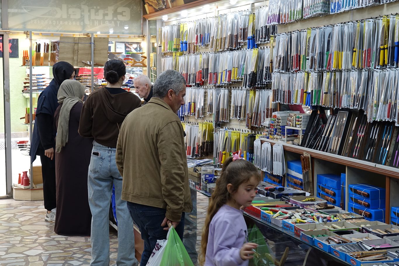 700 yıllık Bursa bıçağında satış ve bileme mesaisi başladı