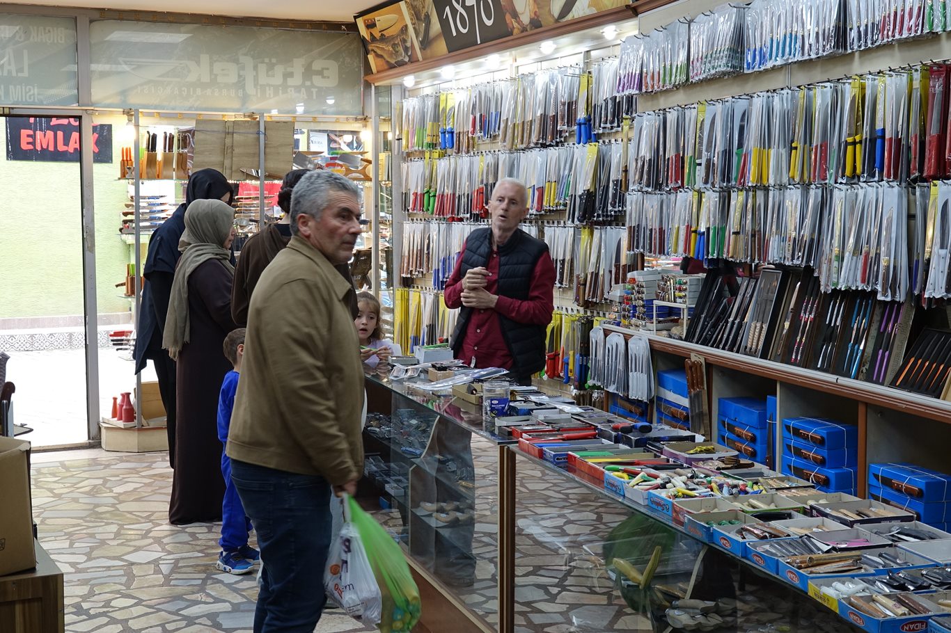 700 yıllık Bursa bıçağında satış ve bileme mesaisi başladı