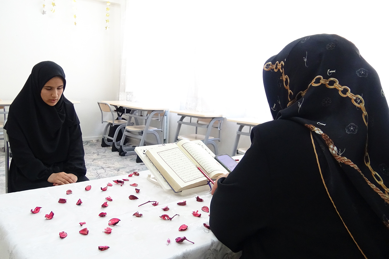 13 ayda tamamladığı hafızlığını 15 saatte ezbere hatimle taçlandırdı