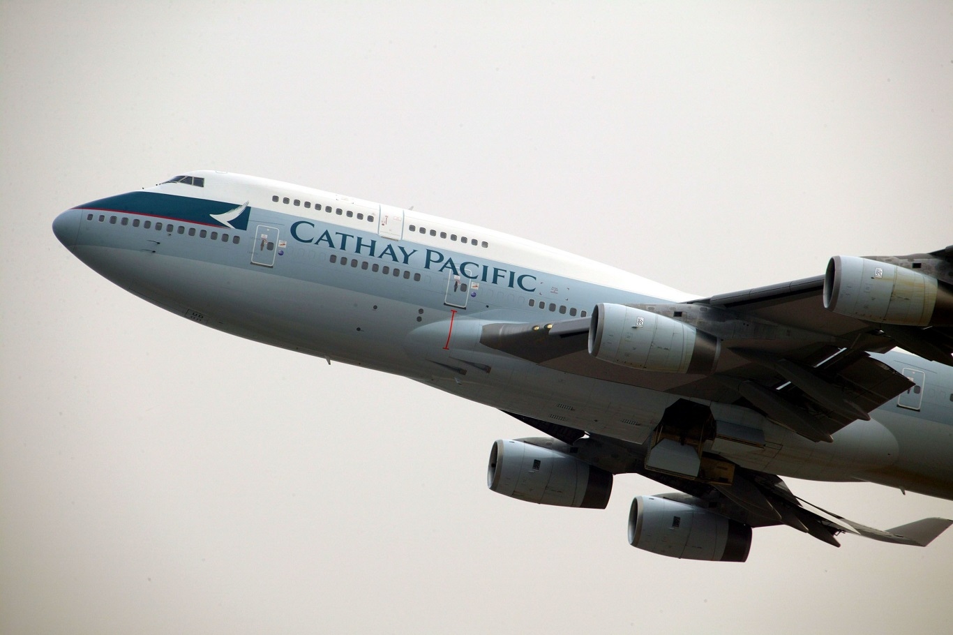 10 injured as Cathay Pacific A350 encounters severe turbulence on Brisbane flight