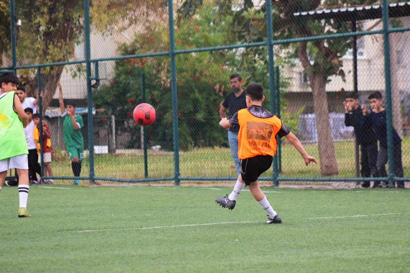 Peygamber Sevdalıları Mersin'de futbol turnuvası düzenledi 