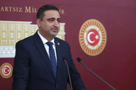 پەرلەمانتاری هودا پار: زۆرداری لە دژی فلۆتیلای سوموود بە شێوەیەکی ئاشکرا چەتەی دەریاییە