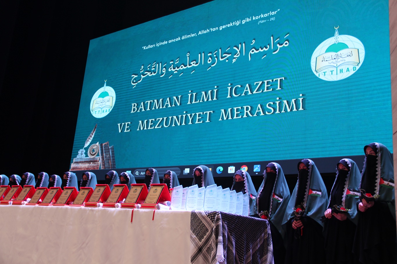 Batman'da 62 kız öğrenci İslami ilimlerde icazet alarak mezun oldu