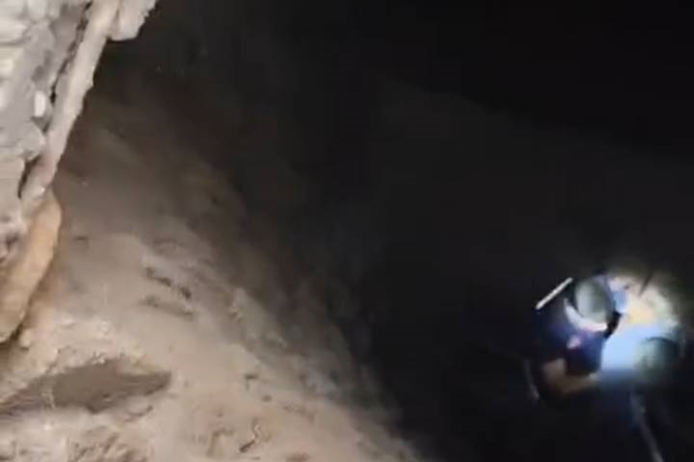 Batman'da su kuyusuna düşen vatandaş kurtarıldı