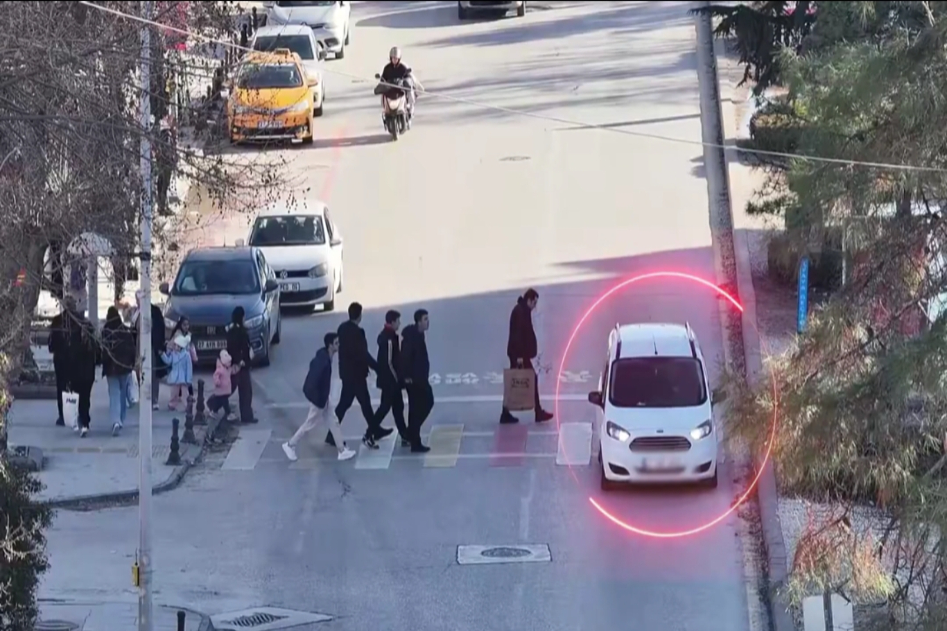 Gaziantep’te yayalara yol vermeyen sürücülere 1 milyon liranın üzerinde ceza