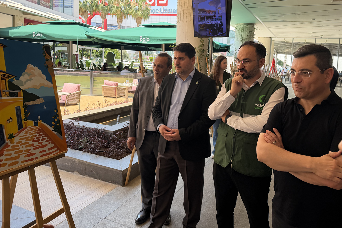 HÜDA PAR'dan Antalya'da bağımlılıkla mücadele sergisine ziyaret