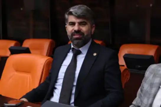 النائب فاروق دينتش: نحتاج إلى نظام قانوني عادل ورادع لوقف الفساد السياسي