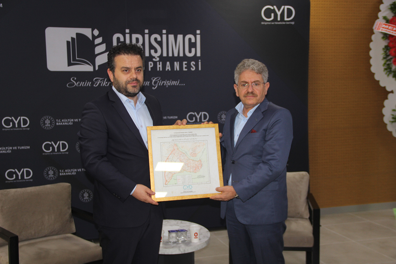 Cizre'de "Girişimci Kütüphanesi" programı düzenlendi