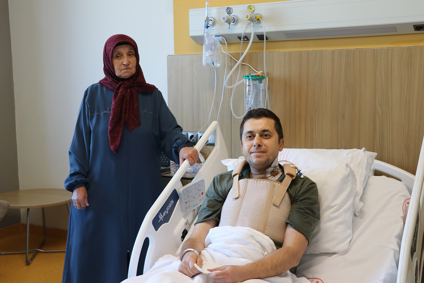 Aort damarları baştan sona yenilendi: 10 saat süren ameliyatla hayata tutundu