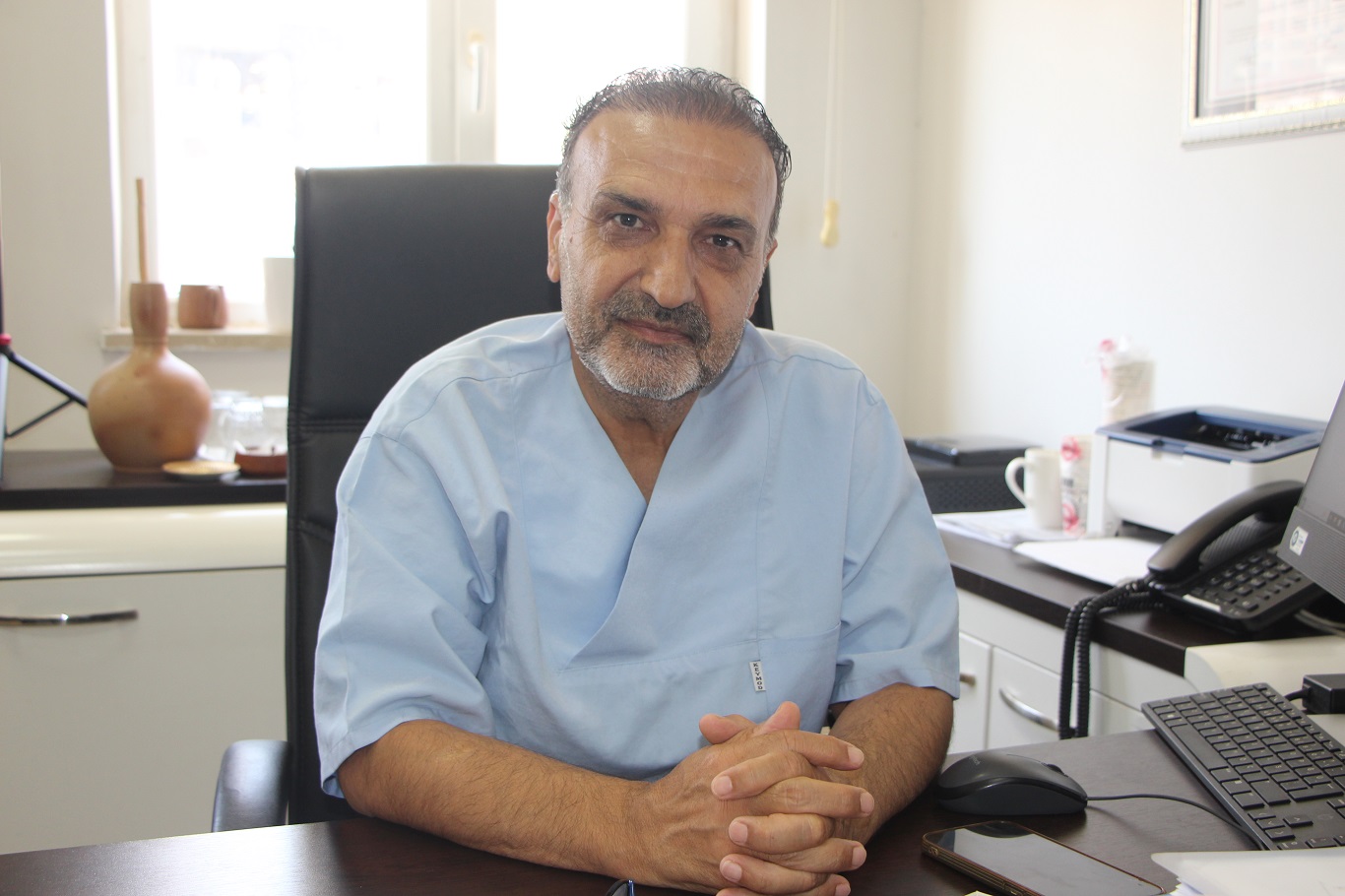 Acil Tıp Uzmanı Prof. Dr. Mehmet Tahir Gökdemir,