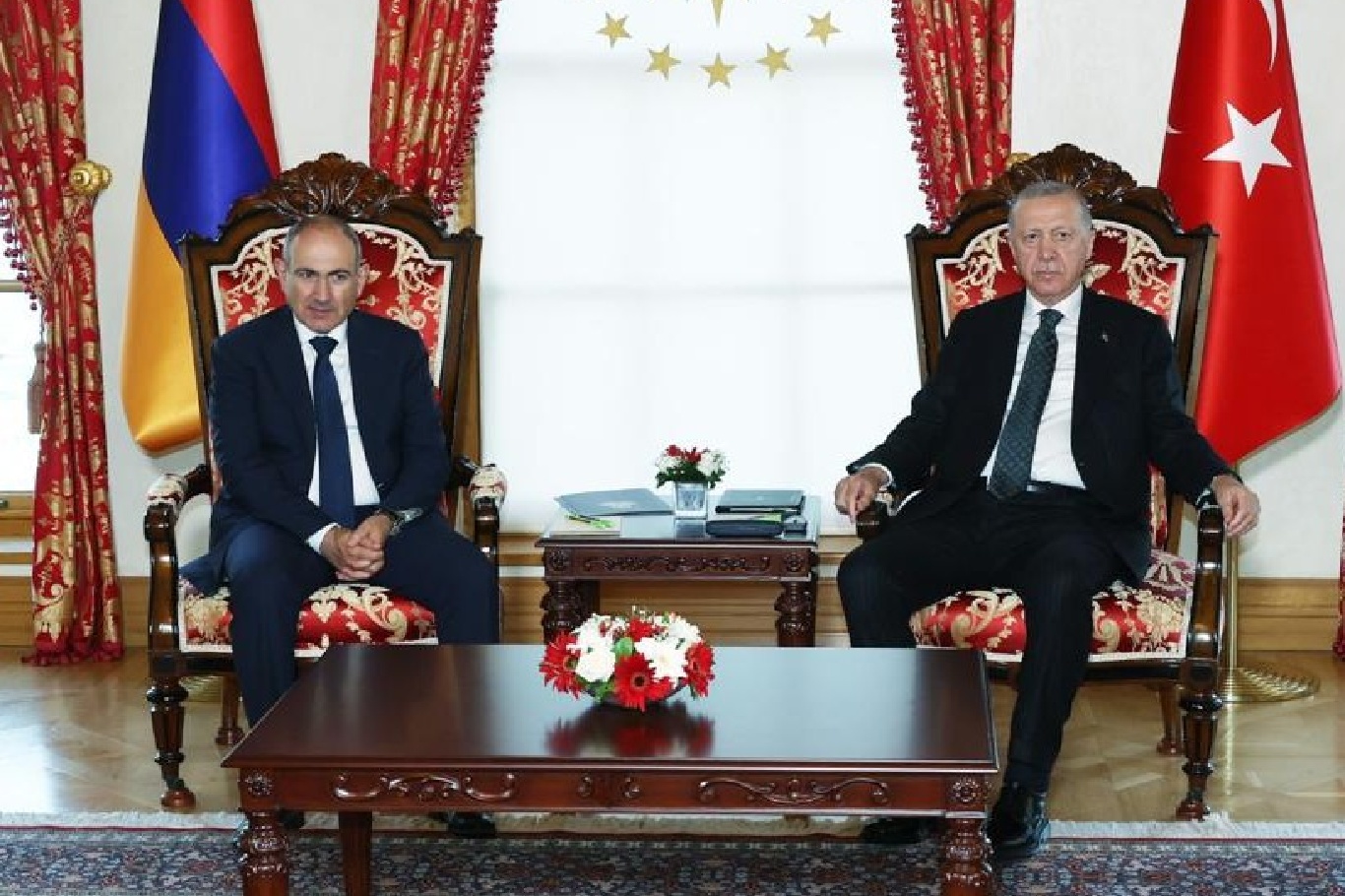 Erdoğan, Paşinyan'ı Ermenistan seçimleri nedeniyle tebrik etti