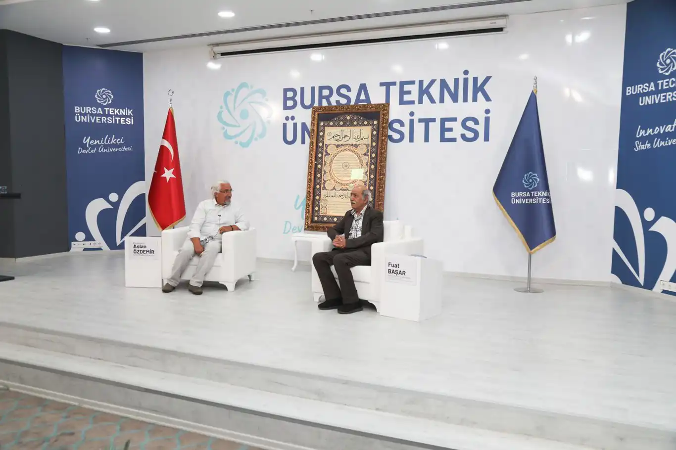 Hattat ve ebru sanatçısı Başar: İlimde ilerlemeyen sanatta da ilerleyemez