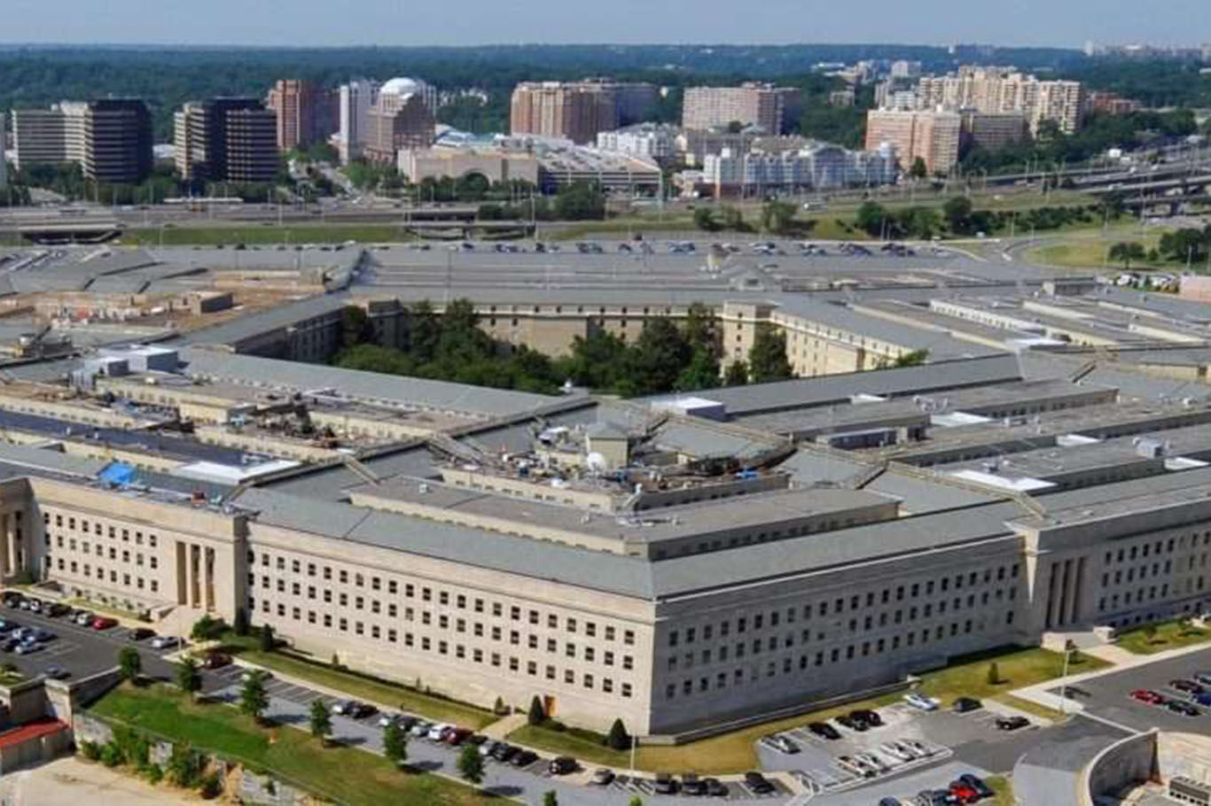 Several floors of Pentagon locked down over suspicious air quality issue